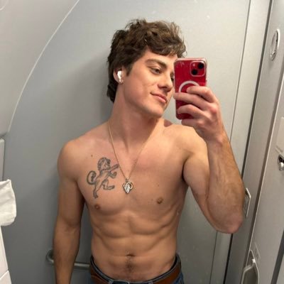 THIS IS MY ONLY OFFICIAL PRIVATE ACCOUNT TO COMMUNICATE AND INTERACT WITH MY BELOVED FANS WORLDWIDE 🏳️🌈😈❤️