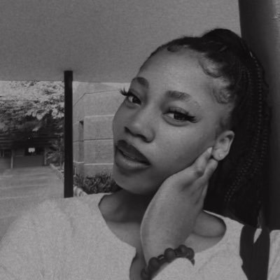 vahphor's profile picture. OAU | Microbiology | Digital Marketer | Website designer 💻🌸
