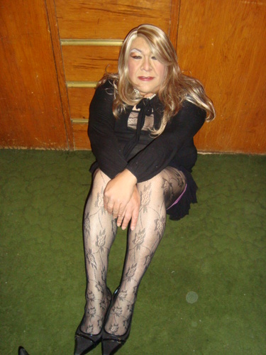 TRAVESTI DE CLOSET MADURA PASIVA MUY MUY DISCRETA