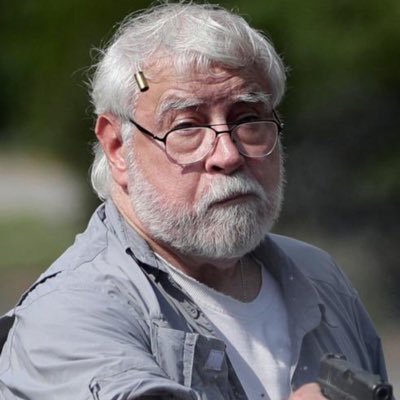 grumpy_santa23's profile picture. 🪦 ded