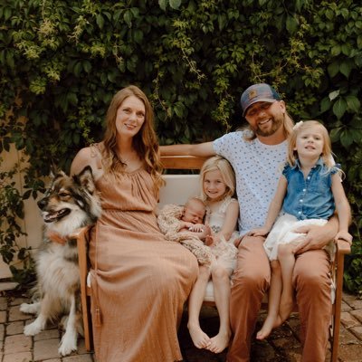 Social Media Marketer. Mother. Animal Lover. Adventure Seeker. Coaches Wife.