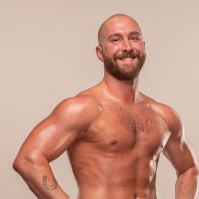 Australian Pro Wrestler. Toronto 📍 If I was you I wouldn’t bother following. I don’t check this app
