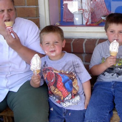 JojoPuckey215's profile picture. 