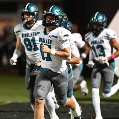 LS/OLB | 4⭐️ (Kohls) | HKA Top 40 | C/O ‘25 | 3.5 GPA | Gilbert, Arizona | Highland High School | Email: drewhansensmith@gmail.com | 480-622-4195