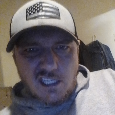 ThomasD13499's profile picture. 