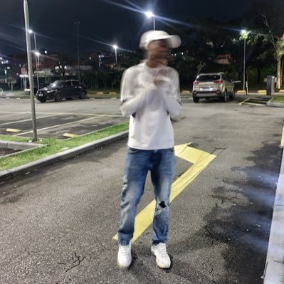 eocastr0's profile picture. 🫨🫵🏾