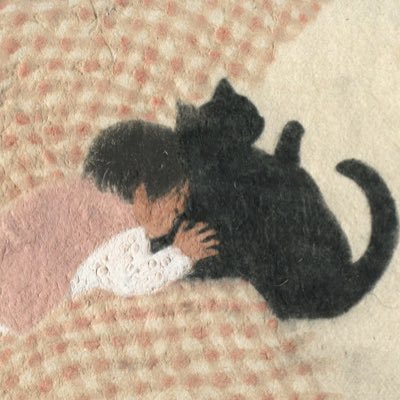 일러스트레이터 (Illustrator) 「뜻밖의 위로」, 「내 고양이 박먼지」, 「공간의 온도」, 「왜 그리운 것은 늘 멀리 있는 걸까」 네 권의 책을 출간했습니다. 먼지누나(@cat_munji)입니다. 작업문의 👉 ddurudduru@naver.com 🎗🏳️‍🌈🌳🐬🐋🌎