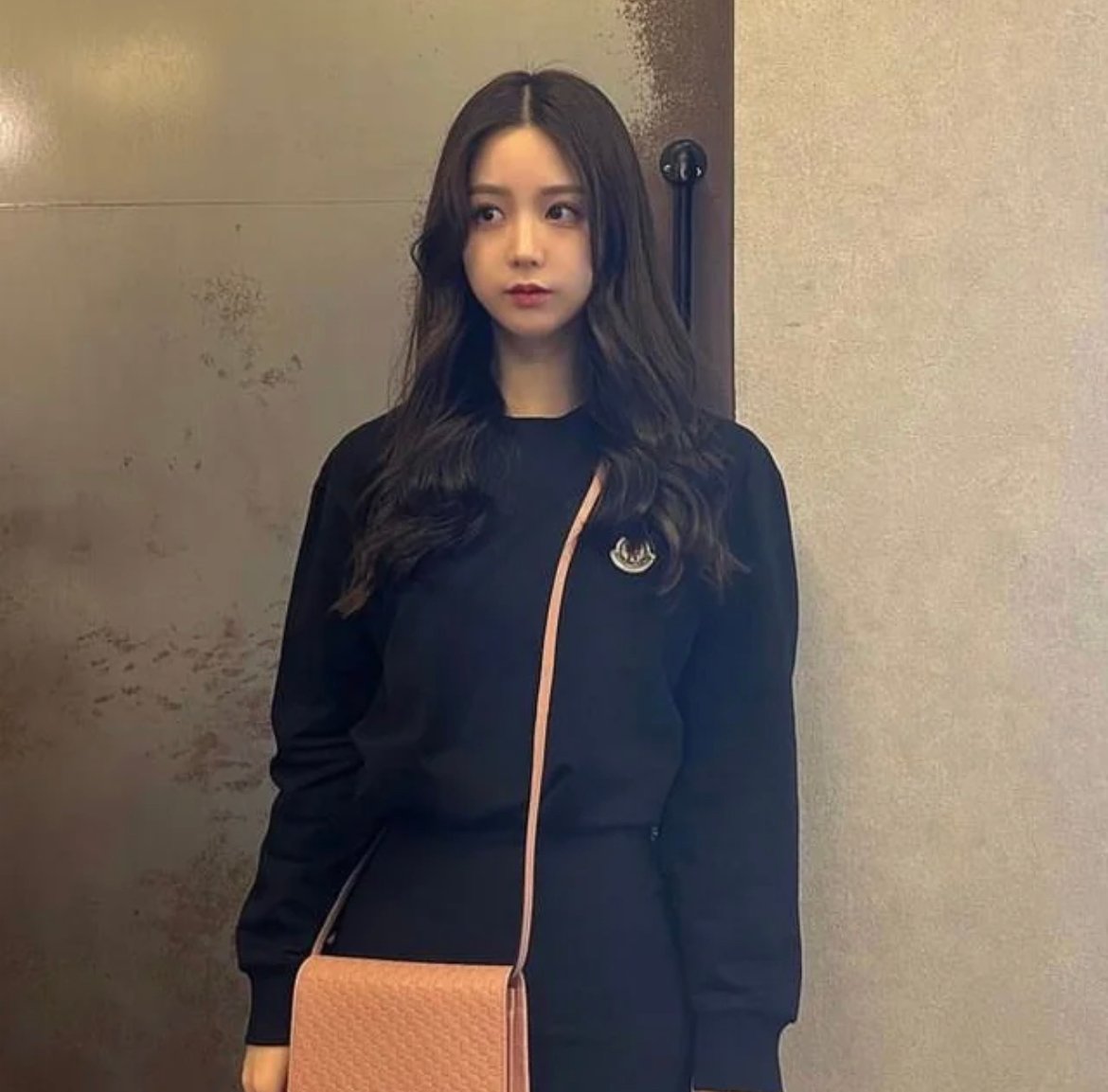 33歳・芸能関係のお仕事・最近の趣味はDIY・ママ活コミュニティ運営してます・フォローしてくれた人にママさん紹介💙