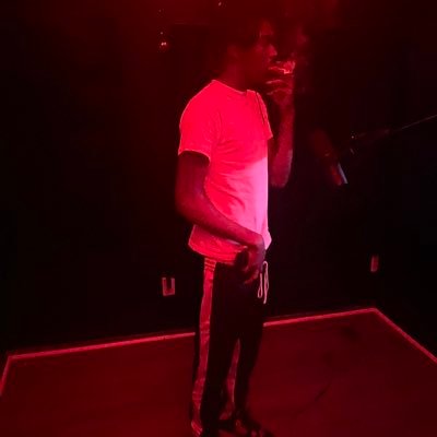 bluebandkeys's profile picture. insta: bluebandkeys