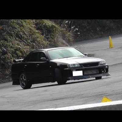 アラフォーの車好きなおじさん 所有車ER34 スカイライン RX-8 最近はレーシングカートに興味津々 ガレージにていろいろやってます。無言フォローすみません🙇♂️