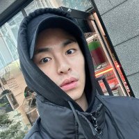 구준회 KOO JUNHOE ジュネ ☁️(@kooskyjunhoe) 's Twitter Profile Photo