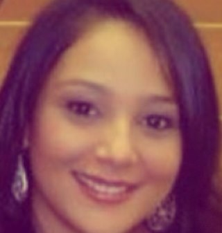 ElizabethC321's profile picture. 