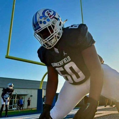 Devingholston60's profile picture. 6’3  #60 lg/lt/nose guard 2026