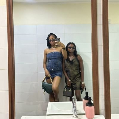 wil_dxchild's profile picture. Libra | https://t.co/Tc4evzLw2L (Hons) Zoology | Crochet Designer | Cook | Creative Writer | Diary Writer