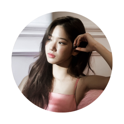 O3. 𝓣he archaic swan princess who waltz amidst the crimson lilies, chanting a sirenical cantilation with her idyllic tunes to the majestic moonlight. ⚘ ˚.