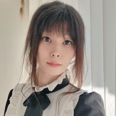 女がすなる「人は女に生まれるのではない、女になるのだ」といふものを男もしてみむとてするなり(女性を装った外見で生活中)。女装関係者との交流用アカウントです。直接お会いした方を中心にフォローしています。身近な人に似た人がいても他人の空似です。直接会いたい方(デート等)、お仕事依頼(撮影等)はDMください。各種お誘い歓迎。