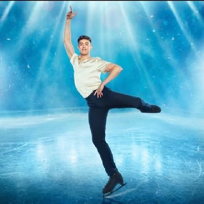 We are A FUN FANPAGE for pro ⛸️ ice skaters ⛸️ @ColinGrafton  & now a pilot @colinratushniak  ✈️ Here for all the fun times 😂 lol