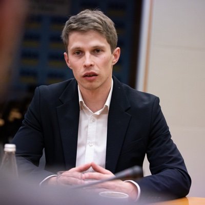 Član vodstva @strankaSDS, bivši predsednik SDM in asistent evropskemu poslancu | Member of the Board of SDS, former president of SDM and assistant to MEP