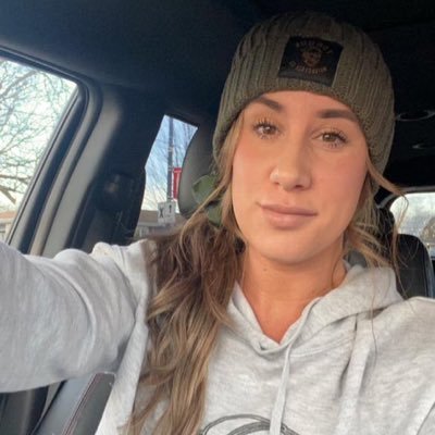 dia45948's profile picture. Anything is possible. ✨✨✨Feed your mind with greatness. 🌷🌻🌴💛🌼🌸🌹🍀🪴make art not war.