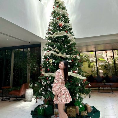 Jenny460075431's profile picture. 