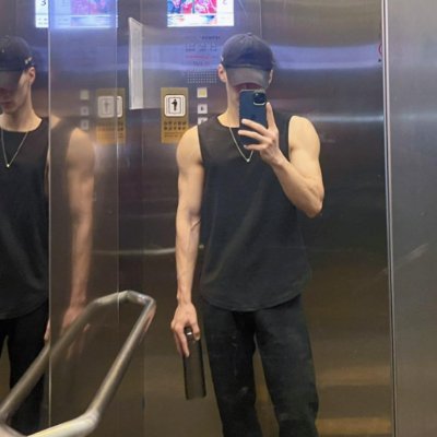 188cm 78kg Live in Hong Kong Wechat(WX):JuicyPeach
Full video :https://t.co/MKIJPHbMd7