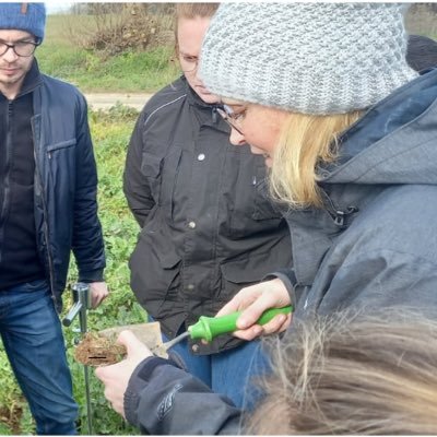 Echangeons sur la culture du maïs #CornLovers🌽 et des #céréales🌾 et pas que 😃 #agriculture #LégumesBZH🥦🥔 #FrAgTw Chargée de clientèle @FMCagro tweets perso