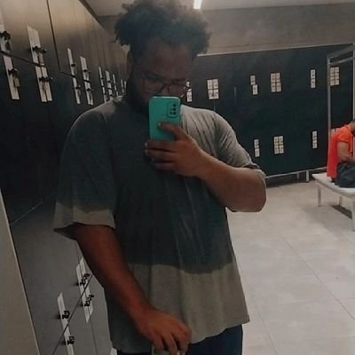 Henriqu48791120's profile picture. perdi o antigo