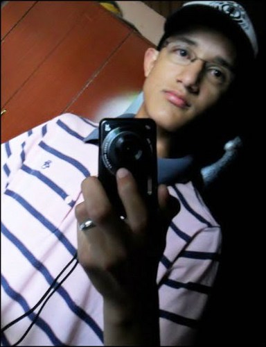 Meu neném é tão lindo mais tão lindo e eu amo tanto ela que vocês não tem noção! NAMORADO DA @LetyciaMenezes_ e só dela demais ngm ♥