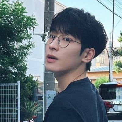 dinoremihosh's profile picture. multistan ⭑.ᐟ she/her ⤷ 0²