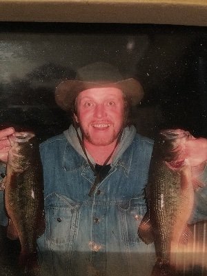 FrankLawso0149's profile picture. getting older  now  pic in profile is from 2006  want  to go fishing everyday  lol just can’t afford to yet  !