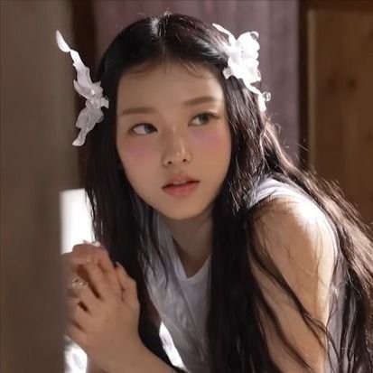 YahLumi19124's profile picture. 