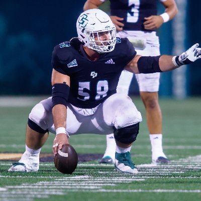 6'4 310 Offensive Linemen @ Cal Poly SLO
https://t.co/kvEhtElVyV