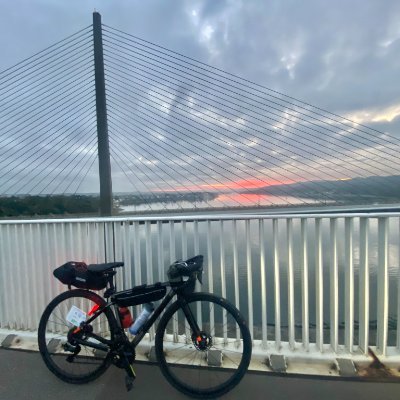 自転車うんちくと適当なソシャゲ関係呟きます。 ブルベとヒルクラがメインでPBPは85:56にて時間内完走。 富士ヒルは1:16でブロンズ。 愛車はSpecialized Roubaix、NeilPrydeナザレ。 現在進行形のソシャゲはFGO、先物