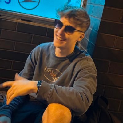 NJankos's profile picture. Notfallsanitäter 🚑