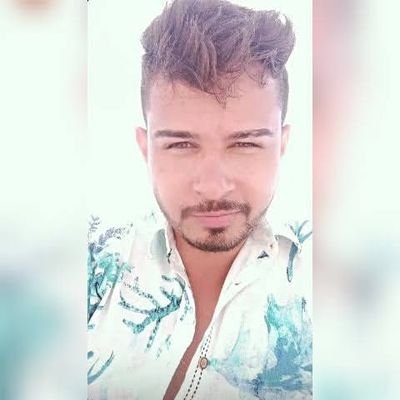 Não importa o quanto você bate mas sim o quanto aguenta apanhar! ALIMENTE SUA FÉ E TEUS MEDOS MORRERÃO DE FOME Instagram---- Wesley_hco