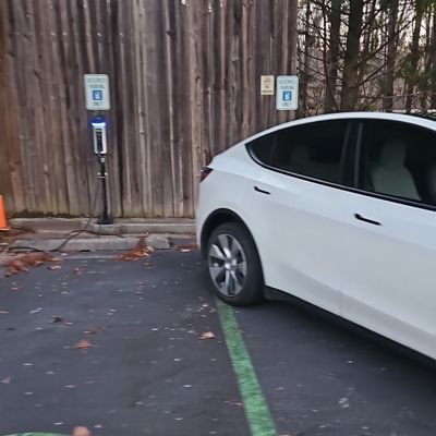 CarlosJ09846599's profile picture. 