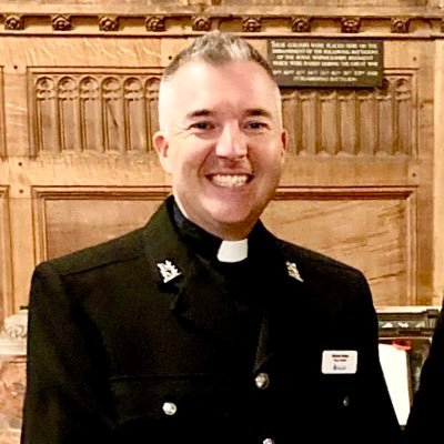 National Police Chaplain. Helping officers, staff & volunteers across UK Policing be their best. @PolChaplainsUK #PoliceChaplaincy