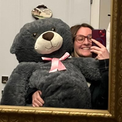20- Canadian - nonbinary - FREE PALESTINE & PROTECT THE DOLLS
