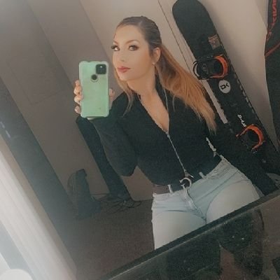 BadiE_rica's profile picture. 🌹