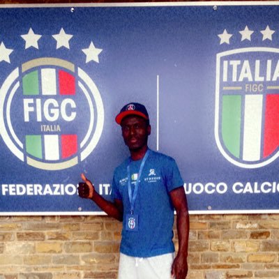 Geni-civil 📚 Allenatore di calcio 🇮🇹⚽️ Préparateur Physique 🚧⚽️Travail avec des Agents 🇮🇹🇫🇷🇧🇪Née Mancuniens 🏴󠁧󠁢󠁥󠁮󠁧󠁿