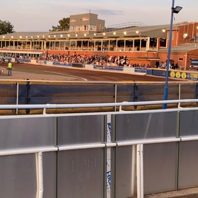 born in Abingdon. married school in Oxford worked in oxford in engineering Oxford Utd and cheetahs fan both 54 years tour guide didcot history society.