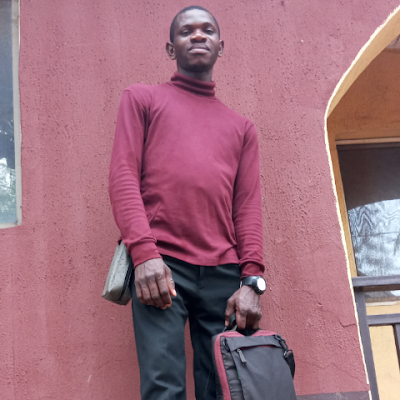 LOlasile73381's profile picture. 