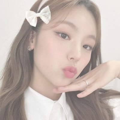 yejiwhisper's profile picture. midzy since 2021