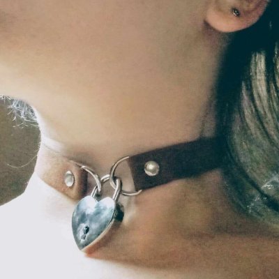 CheshireLake's profile picture. CashApp: $softsasha

Cheshire(24) and Sasha(26)- we're the Ultimate Virtual Girlfriends, DMs open! Wanna treat us?

Selling Content, Findom, Fetish Friendly