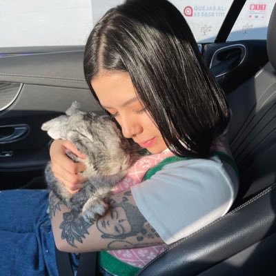 paolihatesyou's profile picture. un pedacito 🌺💫