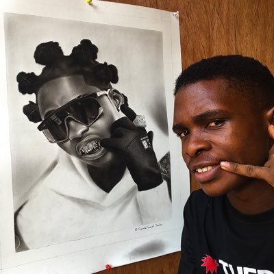 Am a celebrity visual artist.
I create work of art for a living.