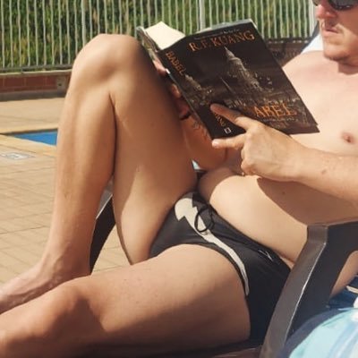 De Medellín, muy masculino…Que rico culiar con machos, machos…