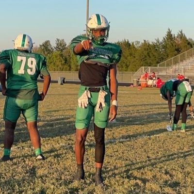 #13 / class of 26 / 6’1 190lbs inside n outside linebacker/hempstead high school /https://t.co/fCWlkjQzyc