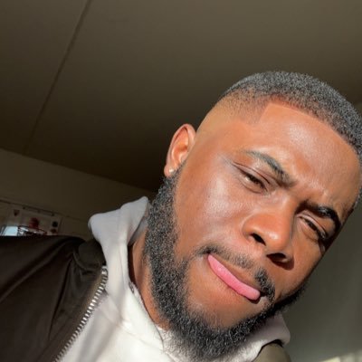 del_king1's profile picture. Live life✨