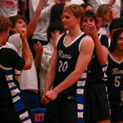 HaydanArnold's profile picture. Ladue 2025/200lbs/Arsenal/6’3 haydanarnold07@gmail.com 3.7 Gpa